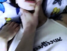 Mi cuñado me folla antes de ir a comer,  y me deja la leche en las nalgas