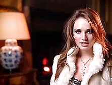 Tori Black Opens Asshole For A Double Penetration