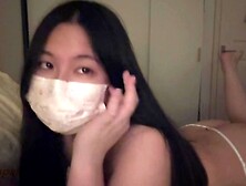 床上的自拍姿势很多但适合我的是哪个呢