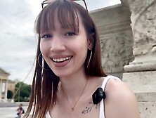 Chloe can't resist for long - Jacquie et Michel TV