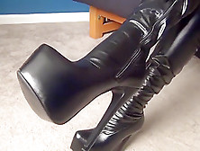 female-dominator Samantha Returns