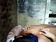 Desi college hot girl ki jawani ki masaz