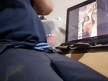 Perdedor se consuela con el. calzado que robo a ex