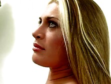 Aria likes taking 2 weenies in her cunt and booty