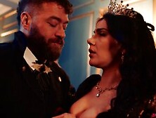 Los interrogatorios se vuelven intensos cuando se folla el coño real