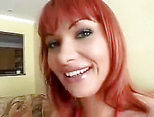 bombasse rousse enculée par un black chaud bouillant