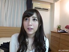 Horny Asian Aizawa Maria wants to reach strong orgasm with her lover