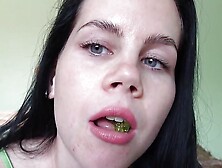 Anna eats gummy bears