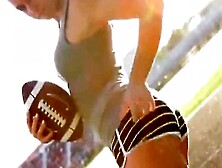 Brooke Jiggles Twerks For Football