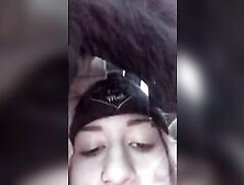 arabada sevgilisine amini yalatiyor ve bunu da yayinliyor