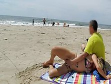 Real Amateur Public Handjob Risky On The Beach !!! People Walking Near...