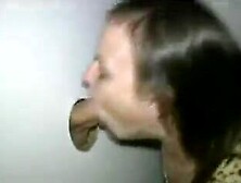 amateur penis hungry in gloryhole