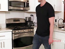 Hawt Snake Catcher Banged With Her Strap Still On - Fit Kitty, Yumi Sin, Brad Sterling