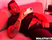 MaleFeetXXX. com - Bulky Savio flaunting his gorgeous feet while stroking his cock