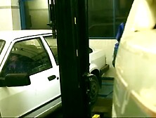 1990er Anal-Dreier in der Werkstatt