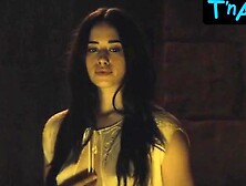 Jeanine Mason Butt Scene  in Of Kings And Prophets