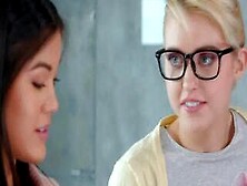 Kendra teaching amateurs Chloe and Aspen how to REALLY have wild lesbian sex