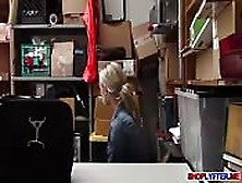 Shoplifter Emma Hix Fucks In Her Pussy