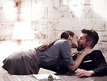 Unfaithful wife gets penetrated in the office