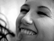 Leaning Lavong - Erotic VR Experience