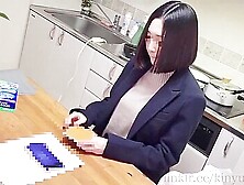 A Strong-willed Beautiful Woman With Short Hair,  As Soon As I Caught Her While She Was In Arrears And Started Touching Her Body,