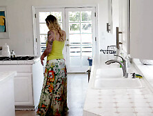 Blonde Cheating MILF Stepmom Brooke Banner Was The Perfect Fuck