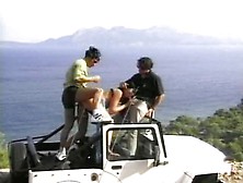 Couple fucks in a Jeep driving around
