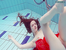 Libuse underwater babe naked body