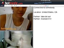 Cute Omegle girls in sex chat