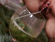 QueenSnake - Poor Christmas Tree