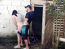 Cheating Wife Entices Builder In Tiny Denim Shorts