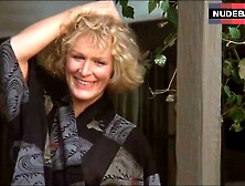 Glenn Close No Bra – Jagged Edge