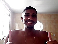 IN RIO DE JANEIRO PORN ACTOR SHOWING LITTLE OF HIS DAY