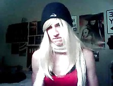 Young Tranny Jerking On Cam