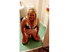 Hubby films chubby wife and her dildo