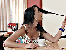 Back When Women Were Addicted To It