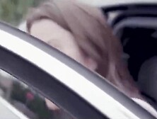 Autounfall mit kleinem Jungen