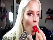 Suomalainen ASMR-tytt pieraisi