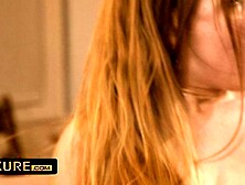 Flattering Alexis's fmm in threesome action