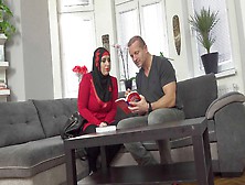 Aisha Bahadur & George Uhl In Grateful Sexy Muslim Gets Boned - Porncz