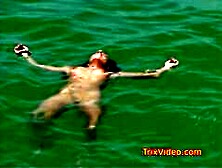 Squirting On the Boat (Hannah and Nessa)