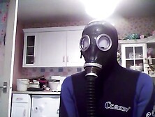 Wetsuit Breathplay With Gasmask