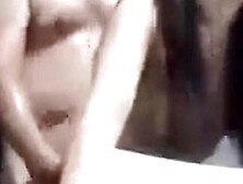 Rica cogida en el baño