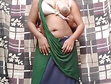 Hot Tamil Velakaari Indian Sex With House Owner