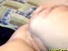 Homemade Self Vid Teen Rubbing Her Pussy