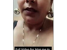 Sexy Indian mall Record Selfie