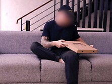 Pizza Guy Left Sperm In Cute Girl’S Pussy As A Change | Yummy Dick In A Box