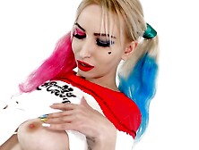 Harley Quinn Hot