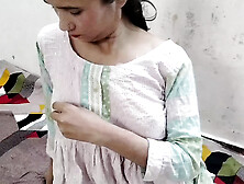 Huge step sister ko nanga bathroom me pakad ke pel diya