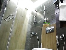 Watch my alluring teen exgirlfriend take a refreshing bath